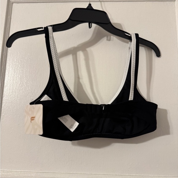 Fabletics Sunsent Scoop Black Swim top Size small - Picture 4 of 5